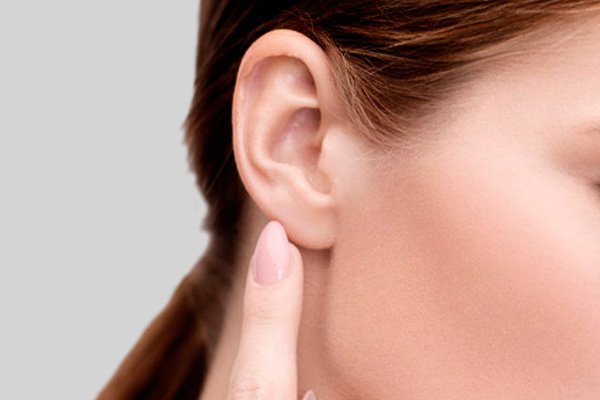 Feature_Image_Earlobe-Repair-0.1